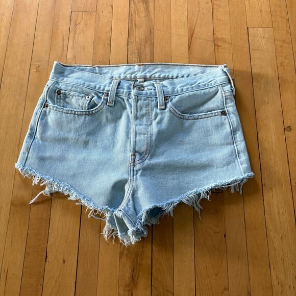 Levi's Light Blue Jean Shorts - Picture 1 of 9